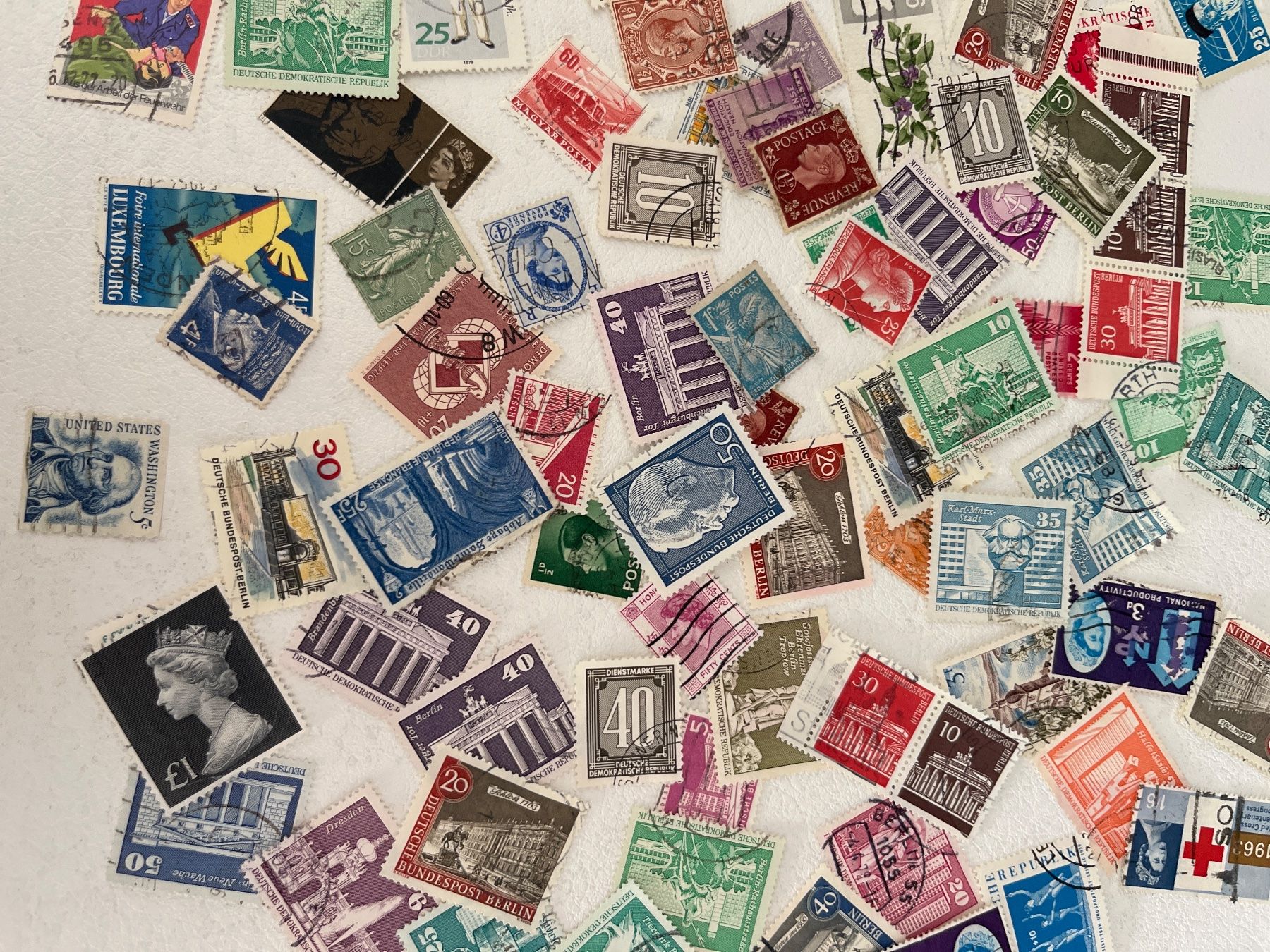 Tutti i francobolli: Lot 18: Lot mit Mix Briefmarke – Usato da Chiasso venduto da AzenYa 2