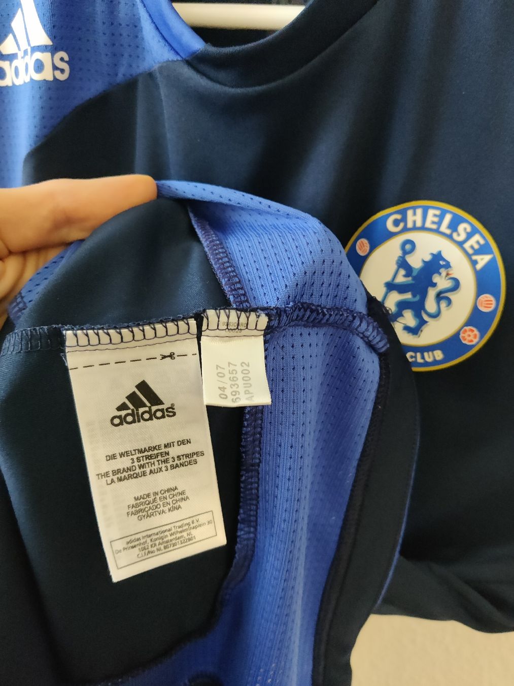 Adidas Canottiere & Pantaloni: Chelsea 2007/08 Trainingstrikot (L) – Usato da Basel venduto da Ringolero 2
