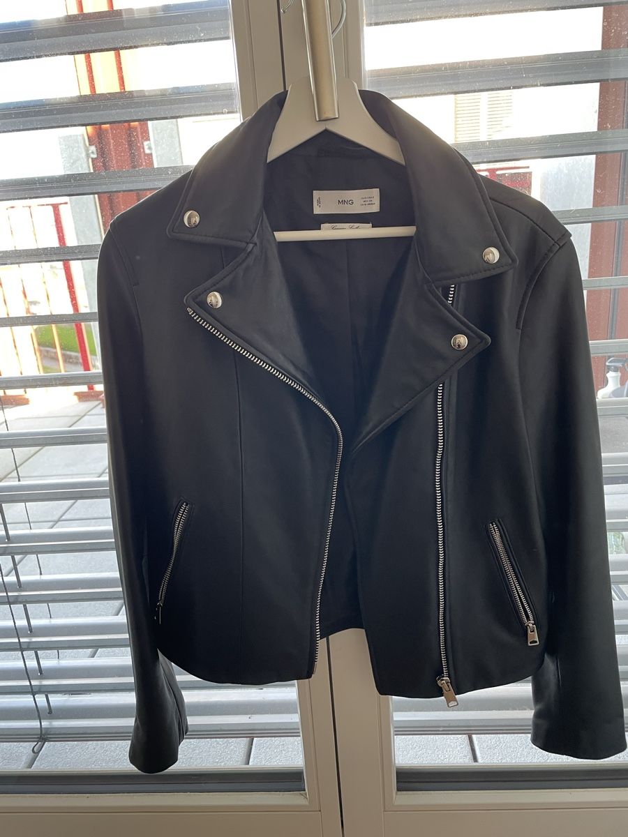 Mango Giacche: Mango Echtlederjacke Schwarz Gr. S – Nuovo (secondo la descrizione) da Fahrweid venduto da jelena.pavlovic
