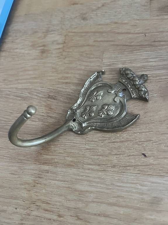 Ferramenta: Garderoben Haken Messing – Usato da Zürich venduto da zevius 3