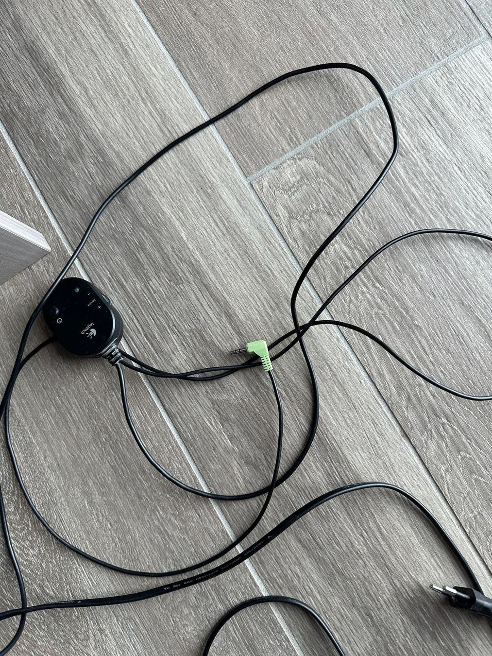 Lautsprecher: Haut parleur Logitech – Gebraucht aus Forel/FR von dro_gld6 3