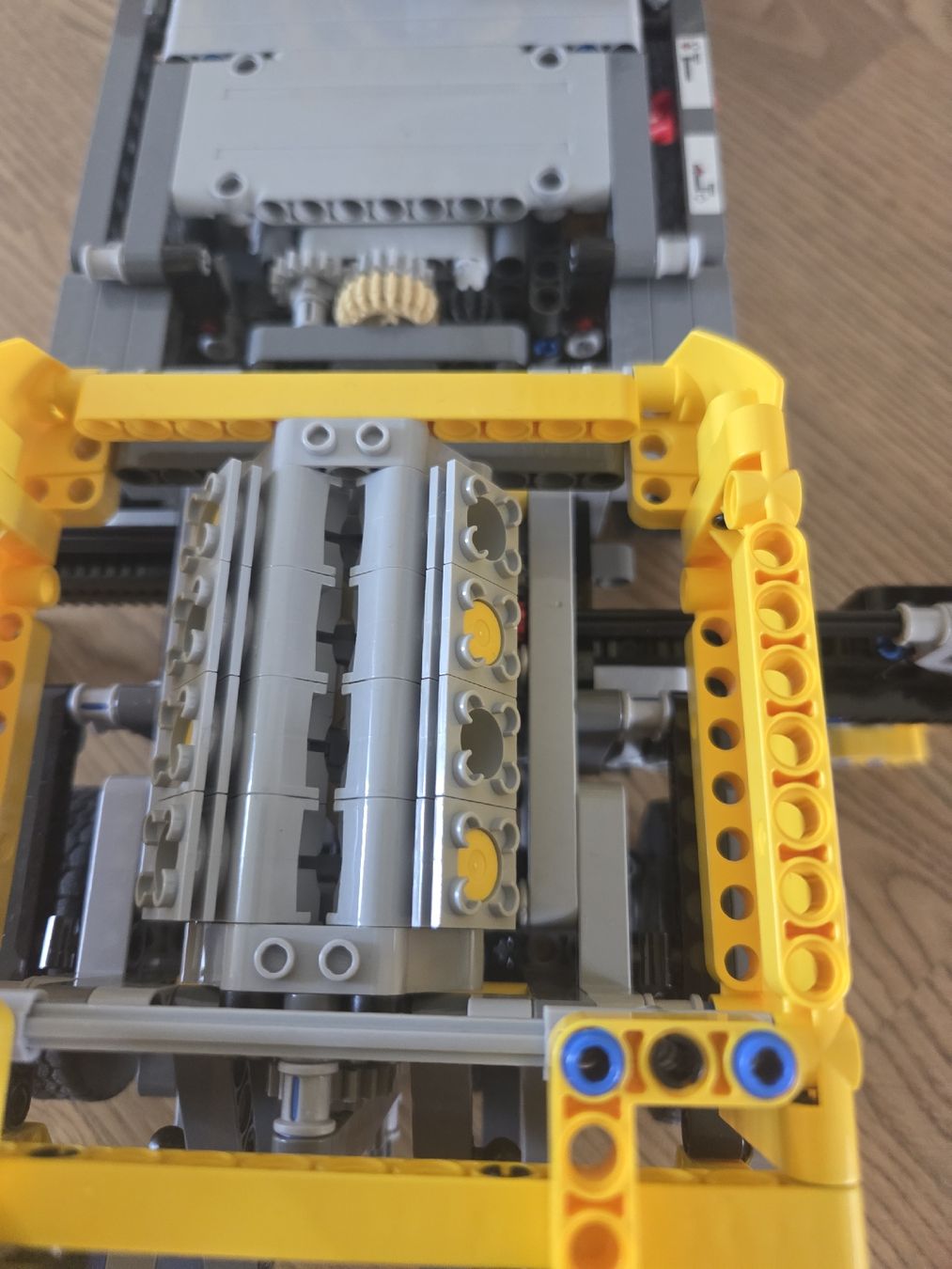 Lego Kit di costruzioni: LEGO Technic Mobiler Schwerlastkran 42009 – Usato da Ebikon venduto da severin.froehlich 9