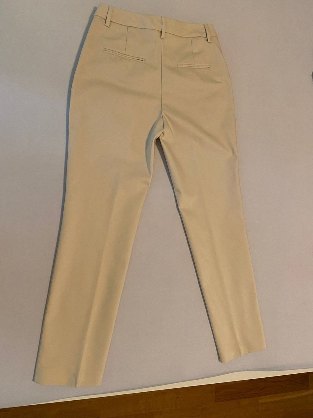 Benetton Pantaloni: Benetton Hose – Usato da Zürich venduto da Maki8 3