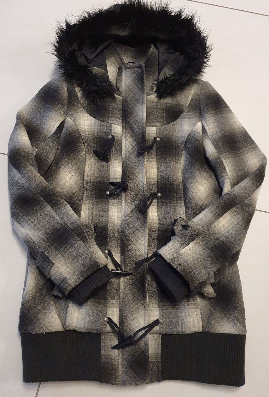Cappotti: Manteau d hiver taille S – Nuovo (secondo la descrizione) da Vouvry venduto da Arwenne 1