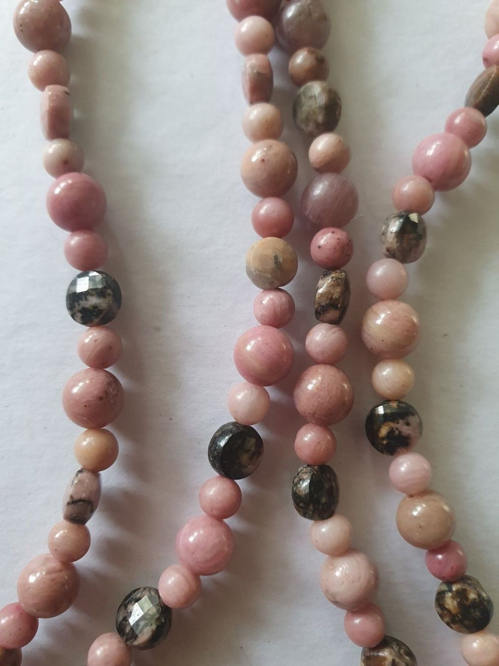 Catenine: Lang Kette. Rhodochrosite mit Rhodonit – Nuovo (secondo la descrizione) da Benglen venduto da Meercat3 3