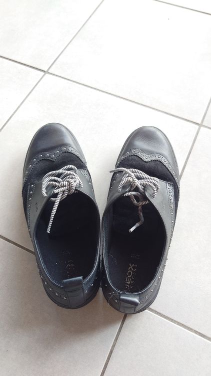 Geox Scarpe da donna: Geox, Halbschuh 39, Leder schwarz – Usato da Wattwil venduto da LaLa90 1