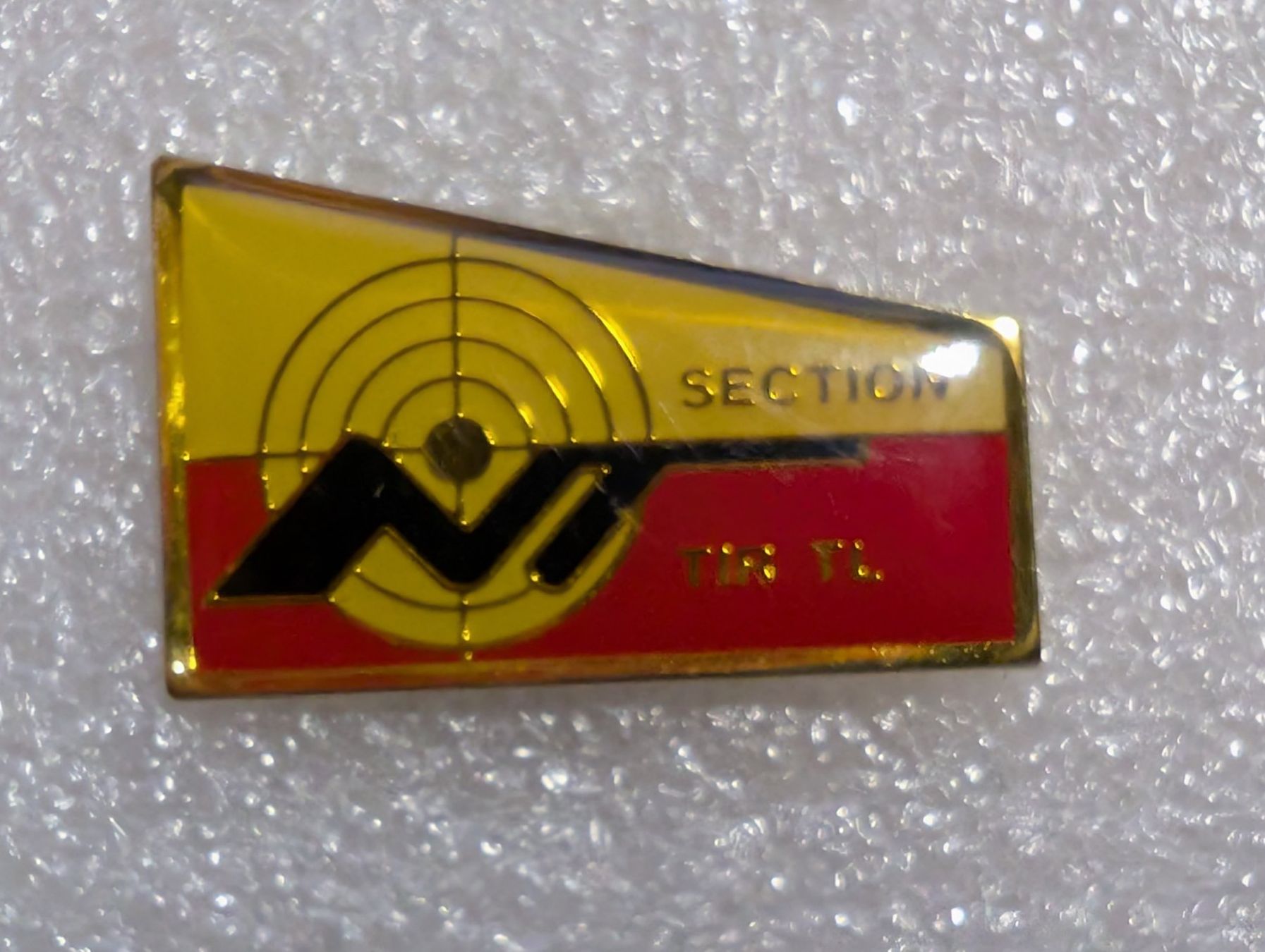 Plaquettes & Badges: Ansteckpin 269: – D'occasion à Oppligen par Pin-Fall-Shop
