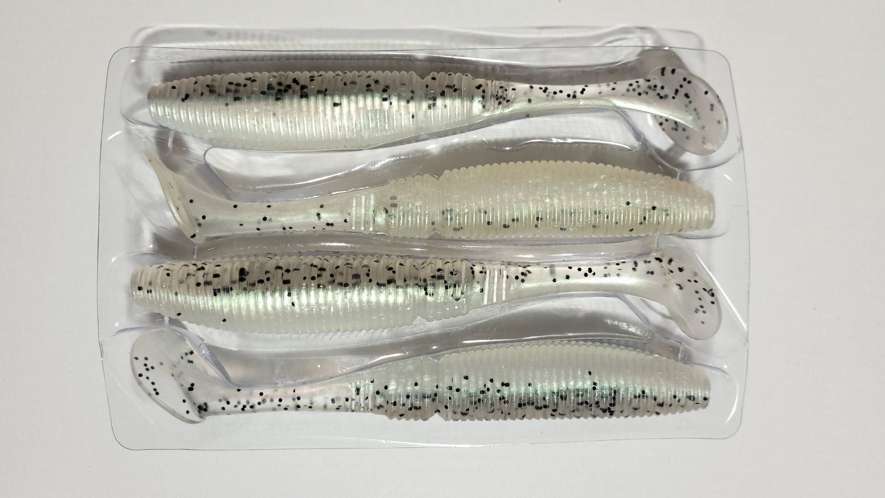 Köder: Gummifisch - White/Pearl-Sparkle 15cm – Neu und originalverpackt aus Oberentfelden von TyphoonTackle