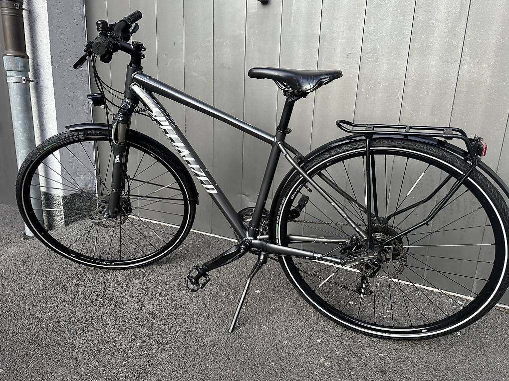 Biciclette: Bicicletta Crosscover Specialized 28  – Usato da Quartino venduto da DiloUsato 3
