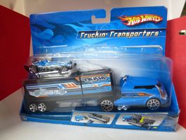 Hot Wheels - Truckin Transporter mit Racing Car - alt ! 20cm