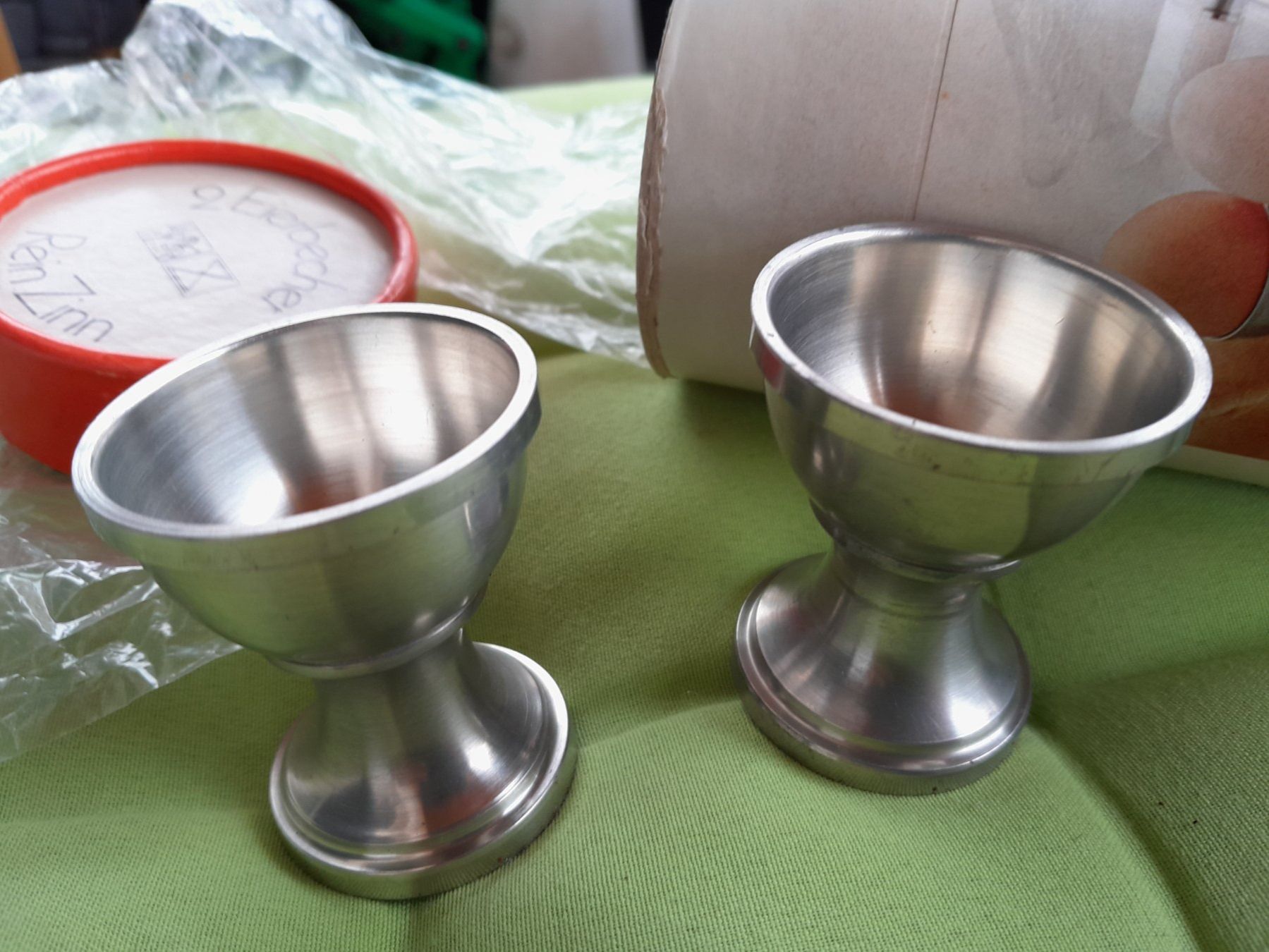 Altre Stoviglie: Eierbecher oder mini Shot Cups 2 St. ZINN mit Box neu – Nuovo e nell'imballaggio originale da Aldesago venduto da ant_zk5q