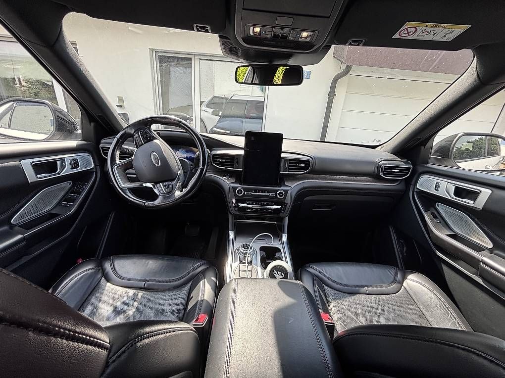 Autos: Schöner Ford Explorer Plug in Hybrid Platinum – Gebraucht aus Dachsen von and_mw7w 2