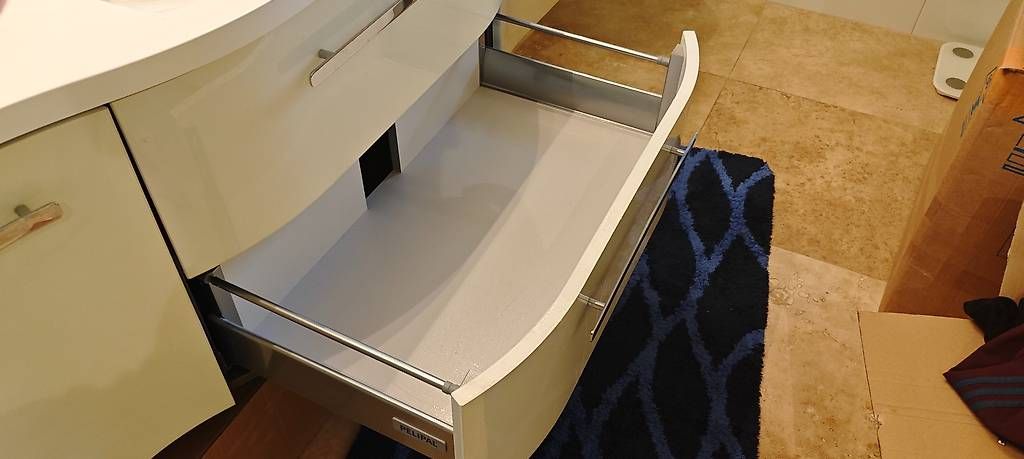 Badezimmermöbel: Pelipal Design-Badmöbel geschwungen – Gebraucht aus Seedorf BE von frilalo 4