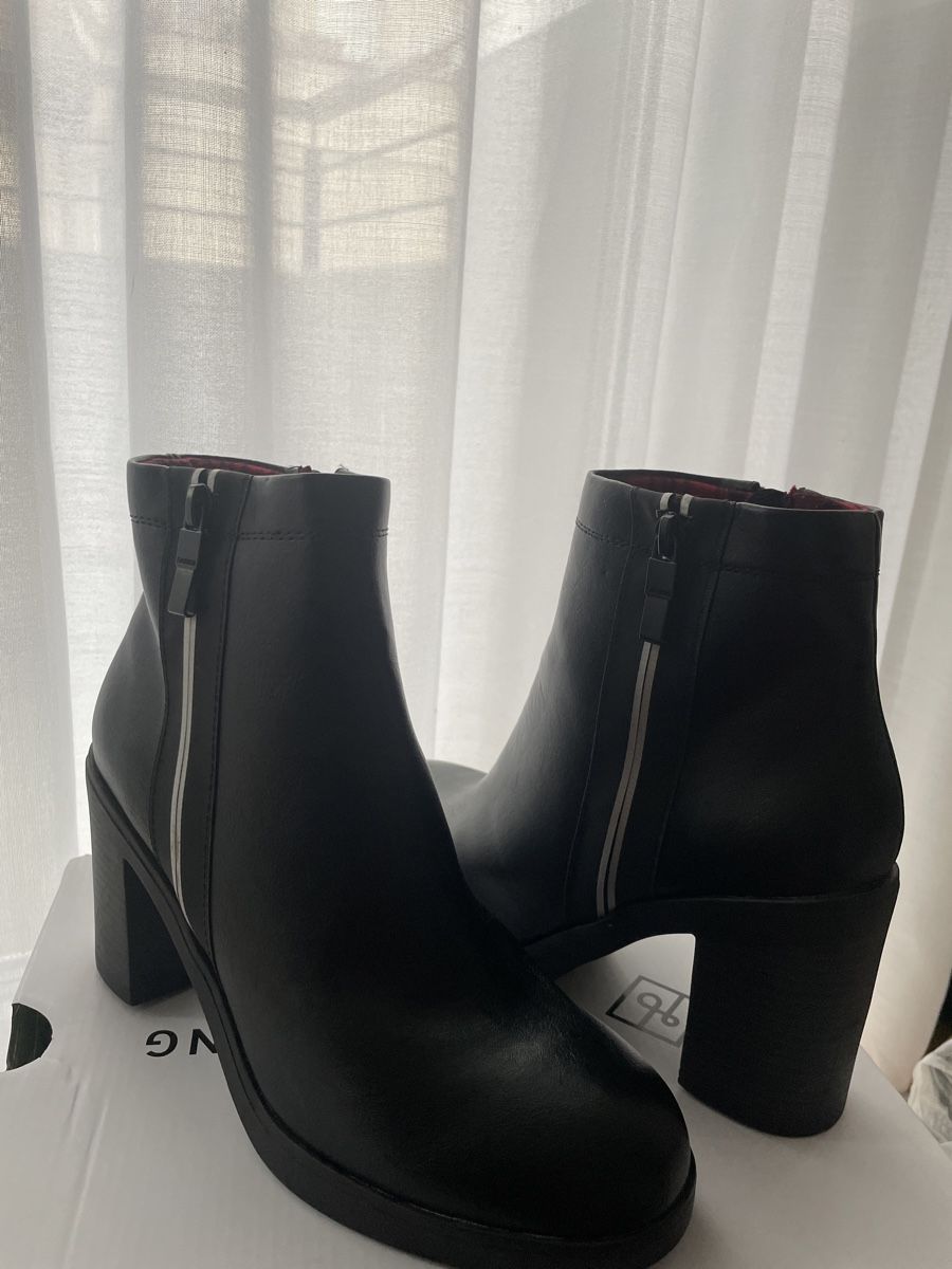 Damenschuhe: Stiefeletten – Neu und originalverpackt aus Basel von AnMi22
