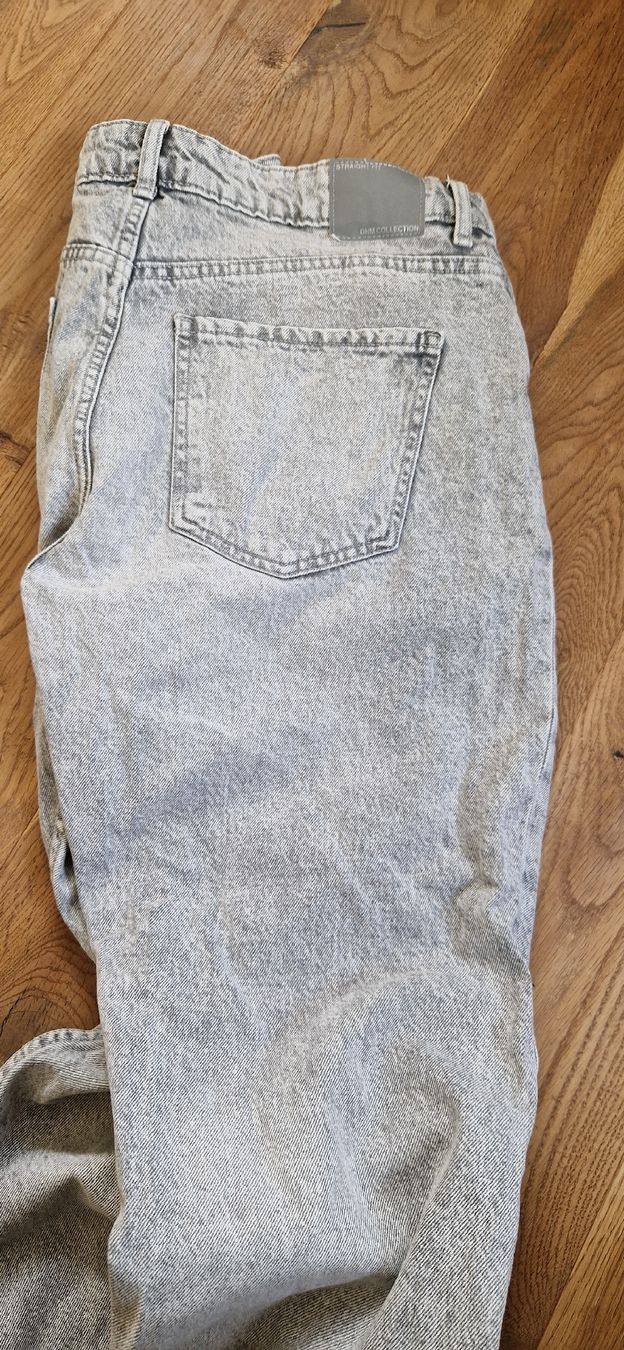 Jeans: Graue Jeanshose in Gr.42 – Usato da Grosswangen venduto da iranki80 1