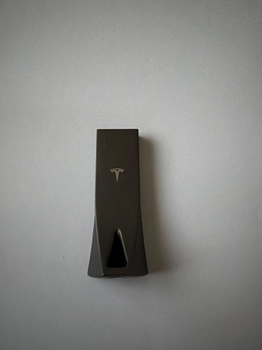 Chiavette USB: Tesla USB Stick 128 GB – Usato da Oekingen venduto da TxExS