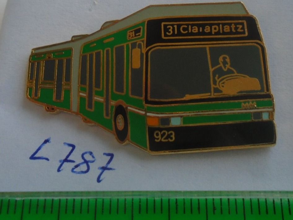 Plaketten & Abzeichen: 1 Bus Pin (L787) – Gebraucht aus Winterthur von beli200
