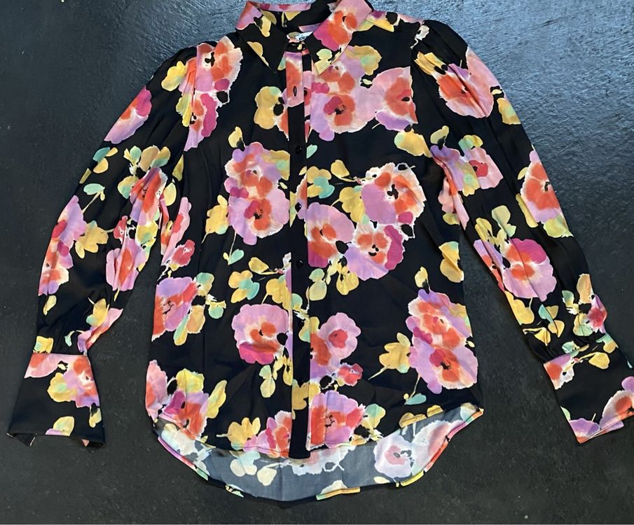 Blouson Coupe-vent Femme Essentiel Antwerp Taille 38 - Bleu, Microfibre Polyester - Jamais Porté, Sans étiquettes - Style Polyvalent Soirée/décontracté