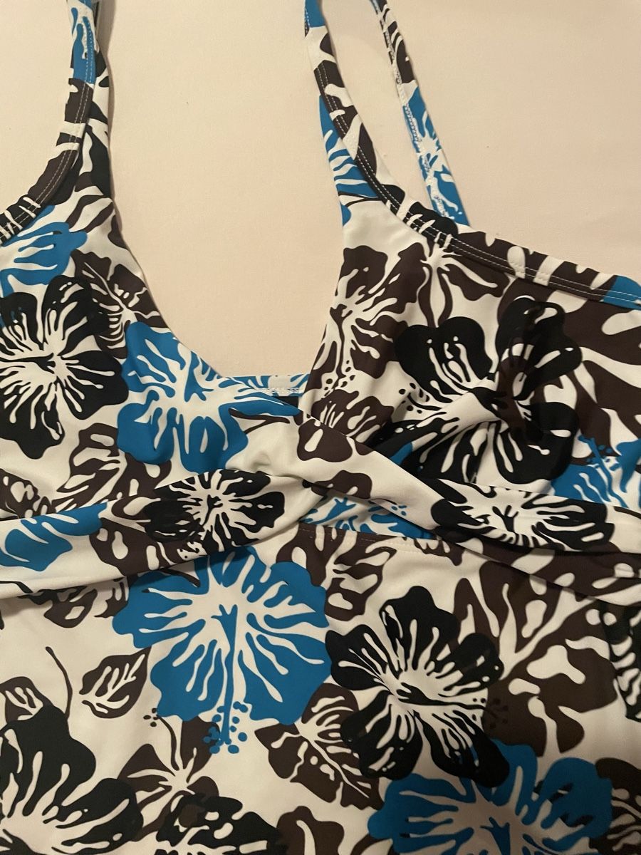 Costumi da bagno & Bikini: Badeoberteil Extend Grösse 44C Blumenmuster – Nuovo (secondo la descrizione) da Au/ZH venduto da markthallerapperswil 2