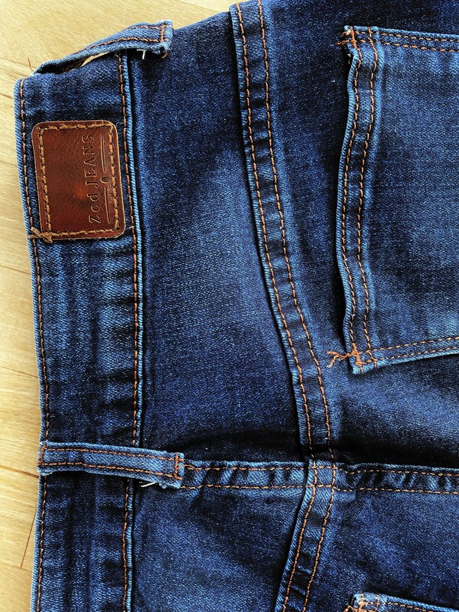 Jeans: LIQUIDATION !!! Jeans taille 36 ZED Jeans – D'occasion à Genève par pilarina 4