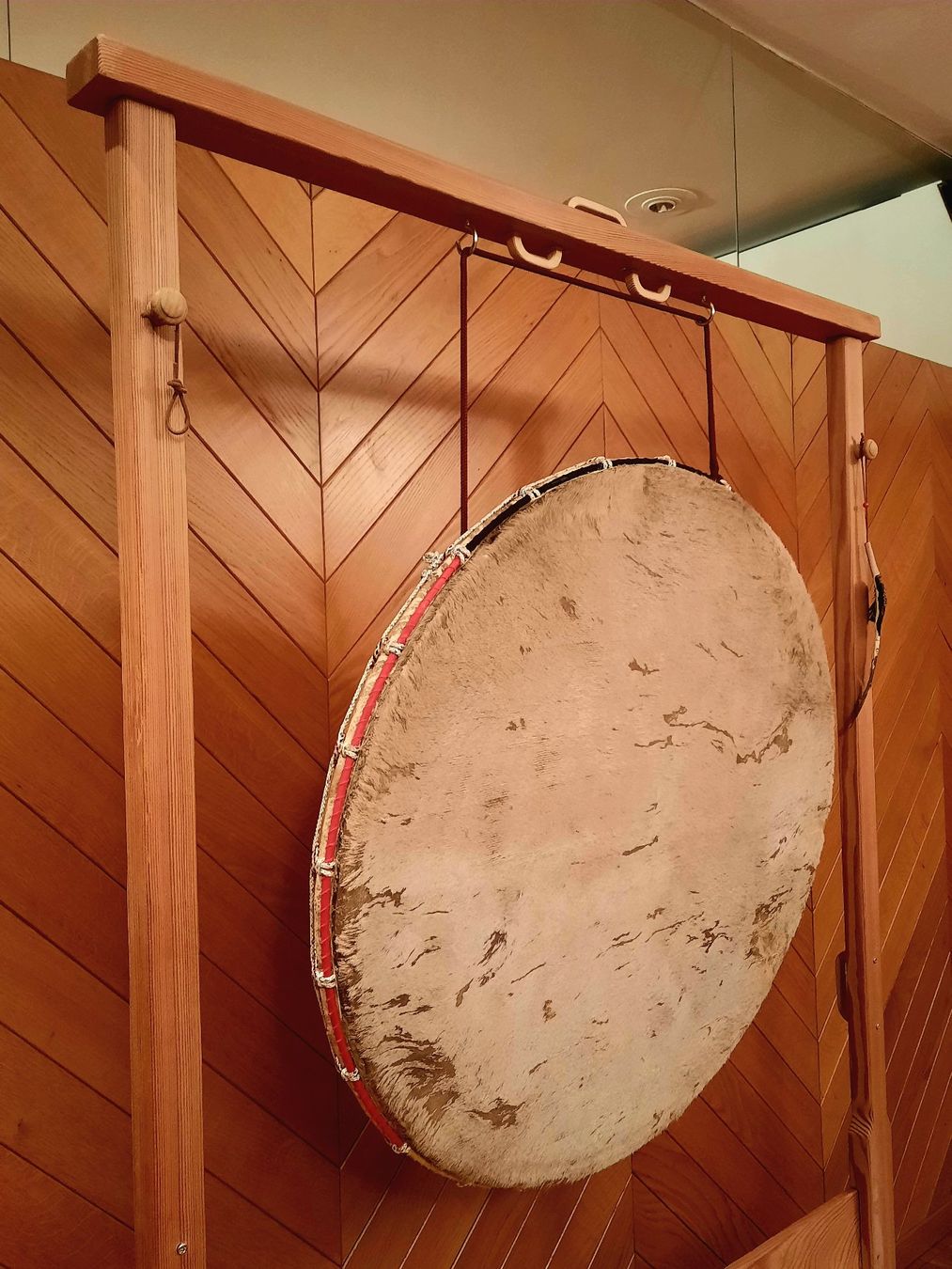 Strumenti musicali: Trommelgong (Donnerwindtrommel) – Usato da Pfäffikon/SZ venduto da felima1 2