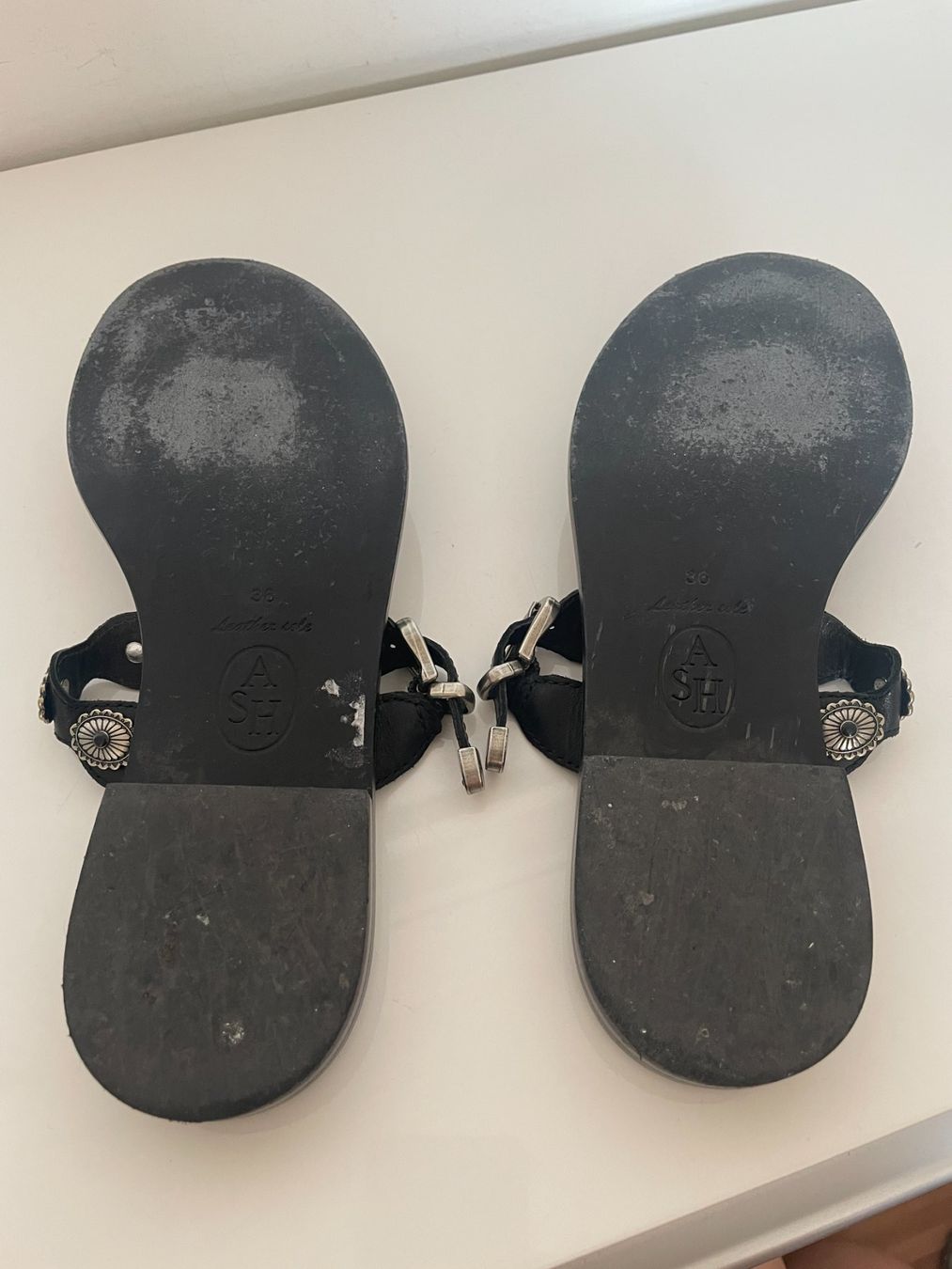 Ash Scarpe da donna: Sandalen / Flipflops von Ash Western Look – Usato da Zürich venduto da nao_6f5t 4