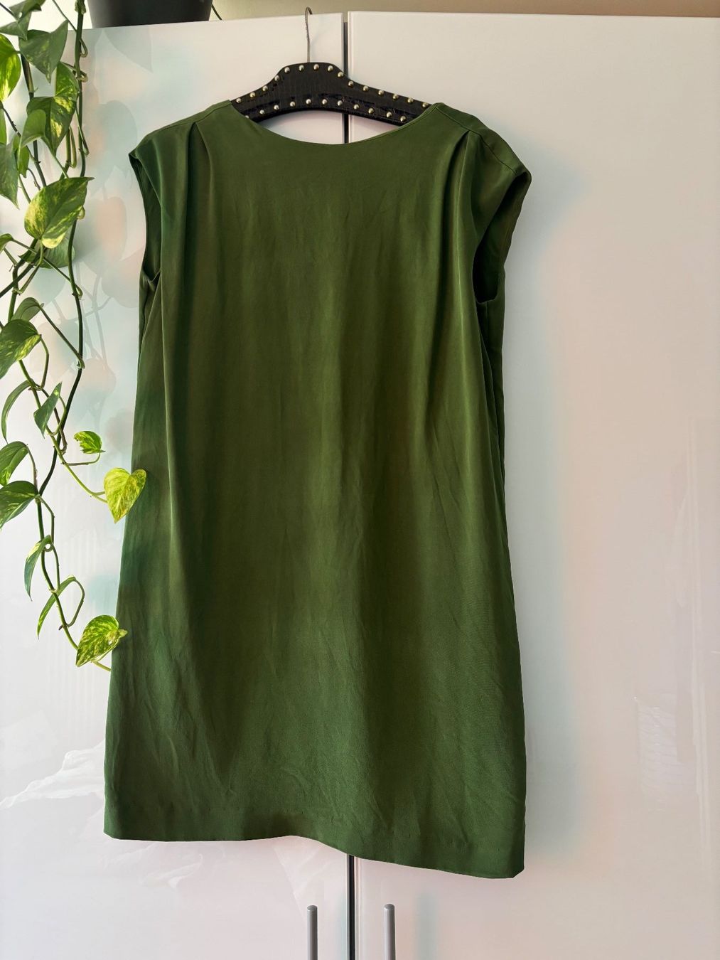 Vestiti: LIEBIG grünes Seidenkleid Gr. 42 – Usato da Zürich venduto da missmodernage