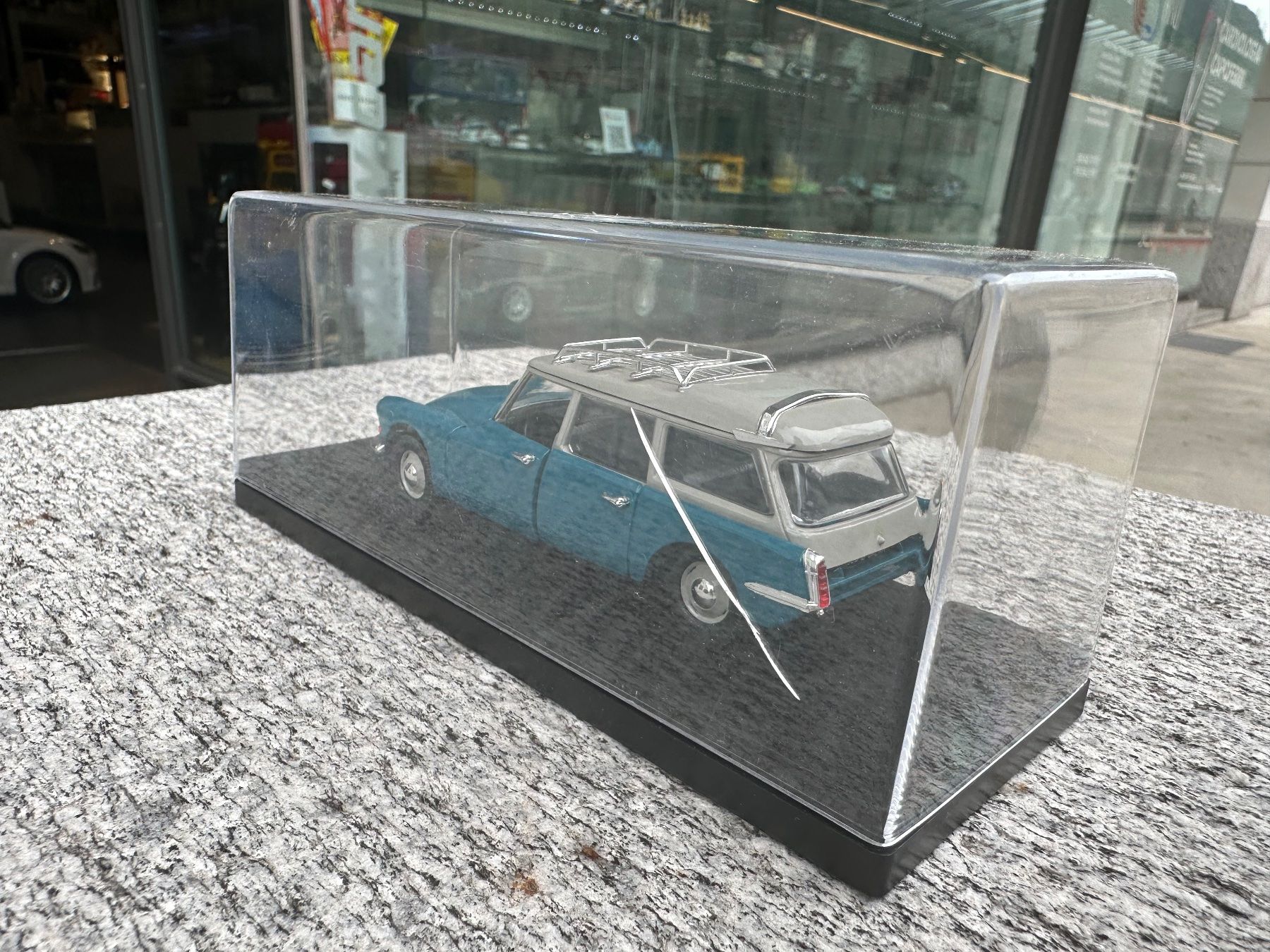 Kit di modellismo & Modellini statici: Rio 1:43 Citroen ID 19 1958 Break – Usato da Chiasso venduto da Carrara-Modellismo 3