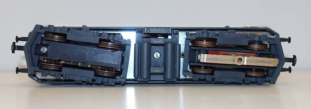 Modelleisenbahnen: HAG 222.01 / Re 4/4 I Serie 2 – Gebraucht aus Meilen von alazan 3