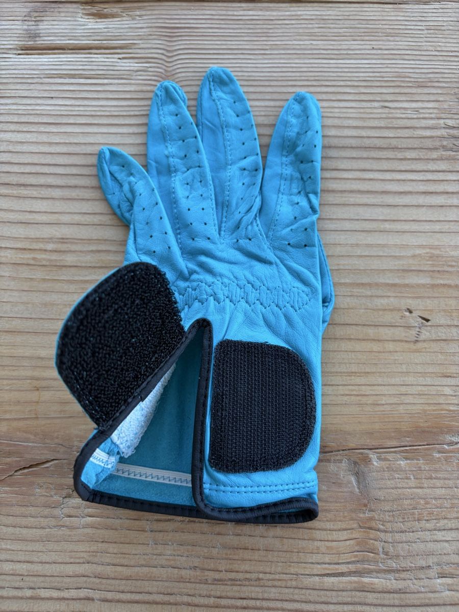 Handschuhe & Handstulpen: G/FORE Golfhandschuh hellblau, Grösse M, neuwertig top! – Gebraucht aus Altendorf von Charlyle 2