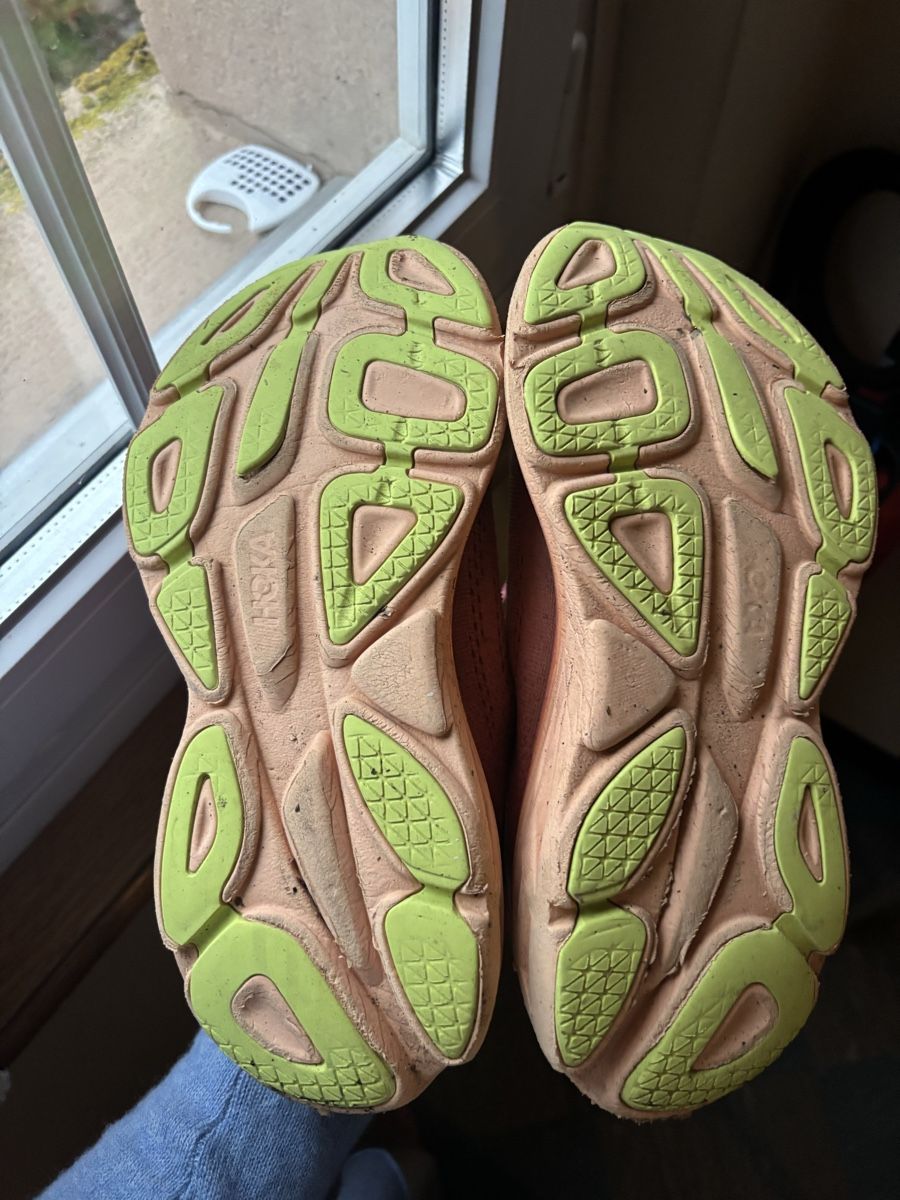 Hoka One One Damenschuhe: Hoka one size 39 – Gebraucht aus Neuchâtel von inn_57jv 1
