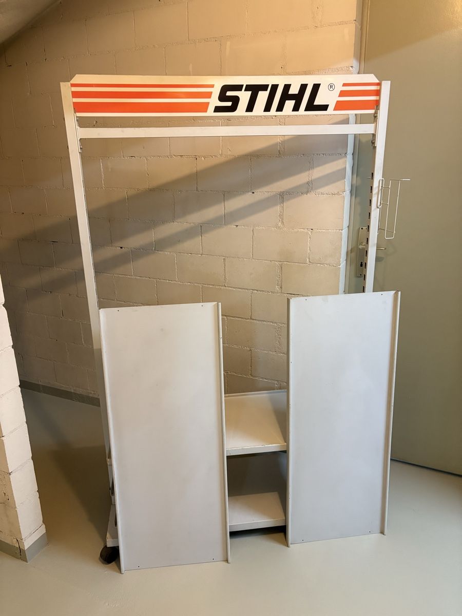 Scaffali: Gestell, Stihl – Usato da Grüt (Gossau ZH) venduto da Mammut079 2