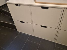 3 Ikea Schuhschränke 2 weiss und 1 gelb