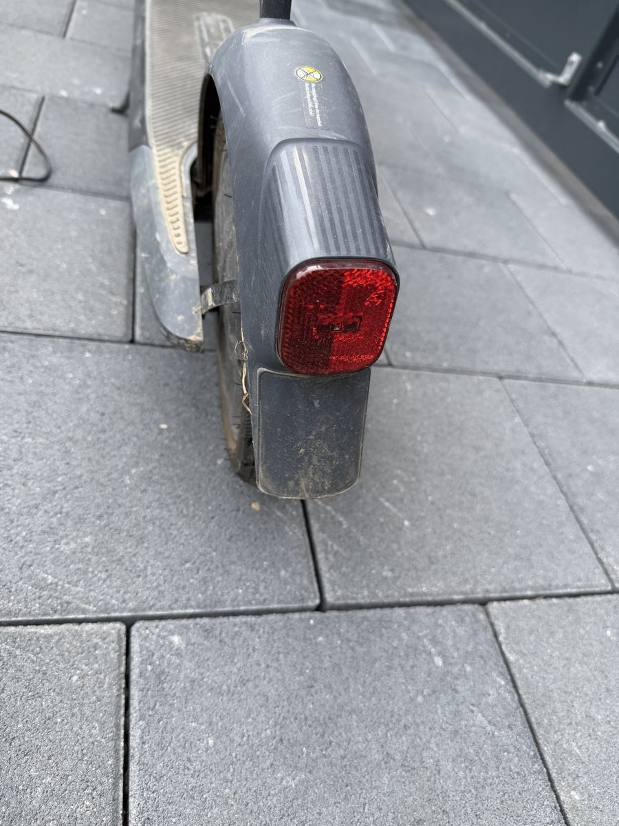 Scooter: Segway-Ninebot E-Scooter E2 Pro – Usato da Wangenried venduto da Kusterp90 3