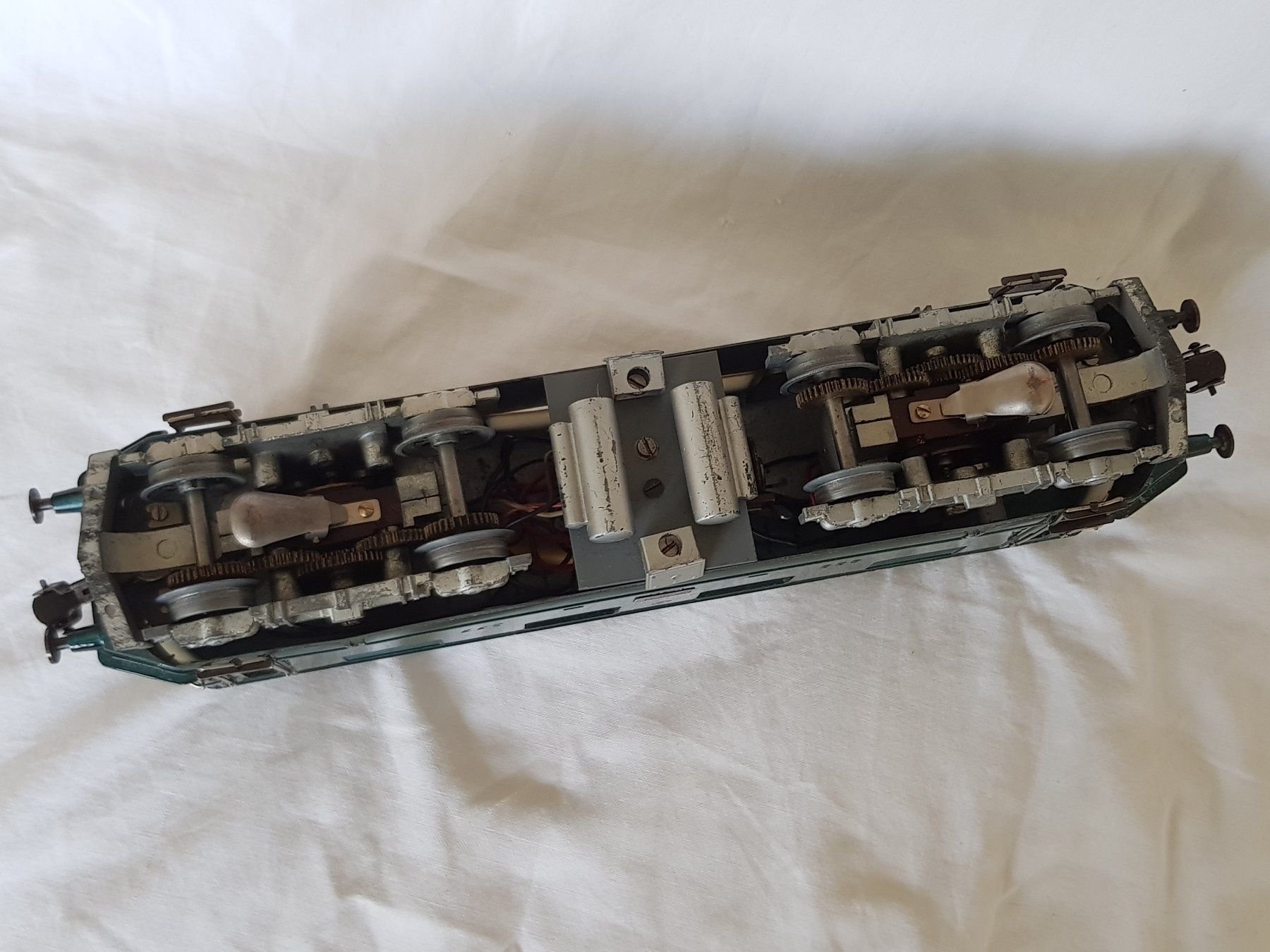 Hag Modellini di ferrovie: HAG: Re 4/4 I  427 – Usato da Luzern venduto da inca55 4