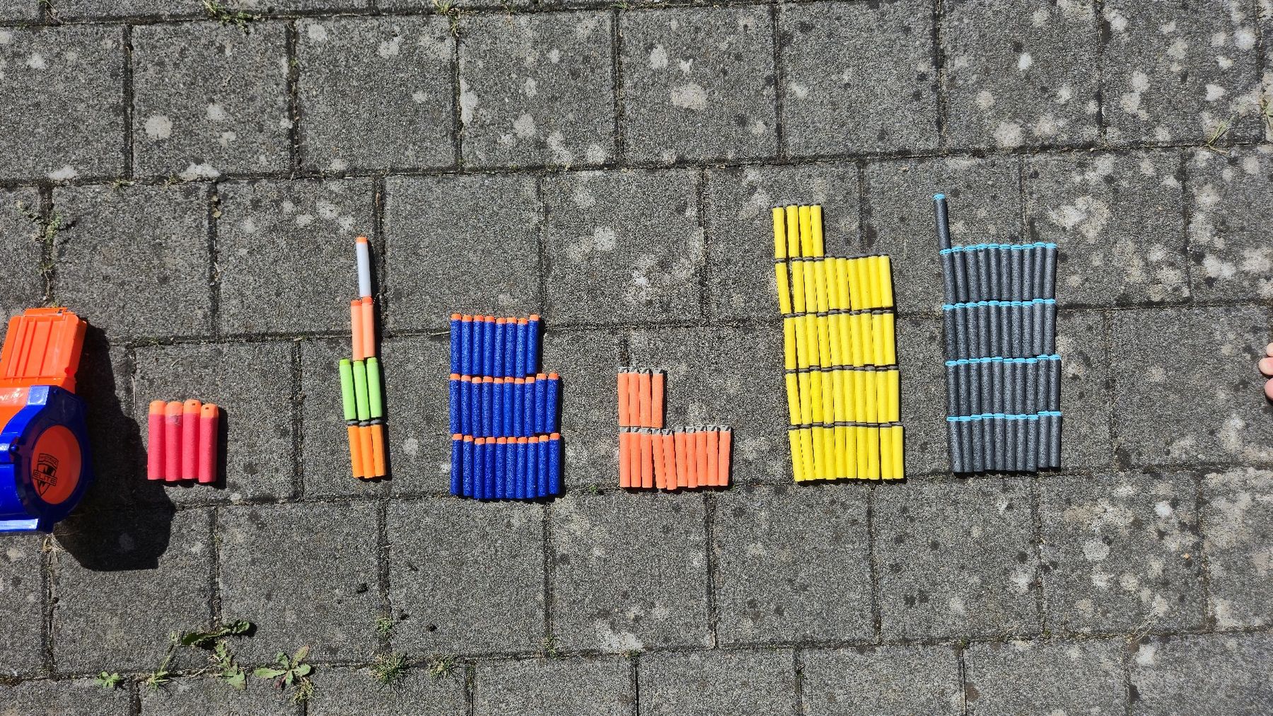 Nerf Giocattoli: Nerf Waffen Sortiment mit Zubehör und Munition – Usato da Niederhelfenschwil venduto da nic_m9sy 6
