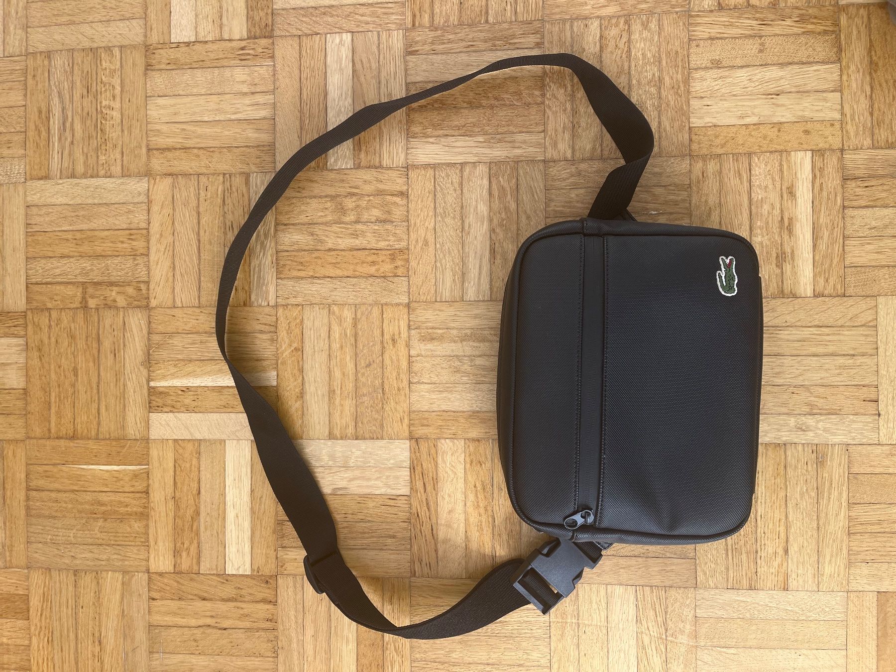 Lacoste Taschen: Sacoche noire lacoste – Neu (gemäss Beschreibung) aus St-Sulpice VD von fra_6p6z
