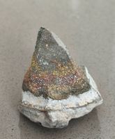 Regenbogenpyrit Spektropyrit, Form “Matterhorn"