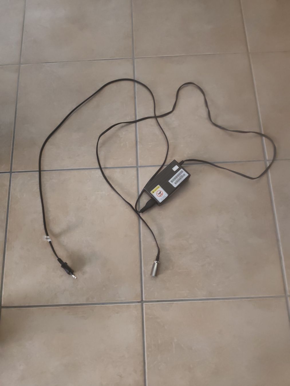 Aides à la marche: Déambulateur électrique pliant avec panier et chargeur – D'occasion à Moudon par dupont65 4