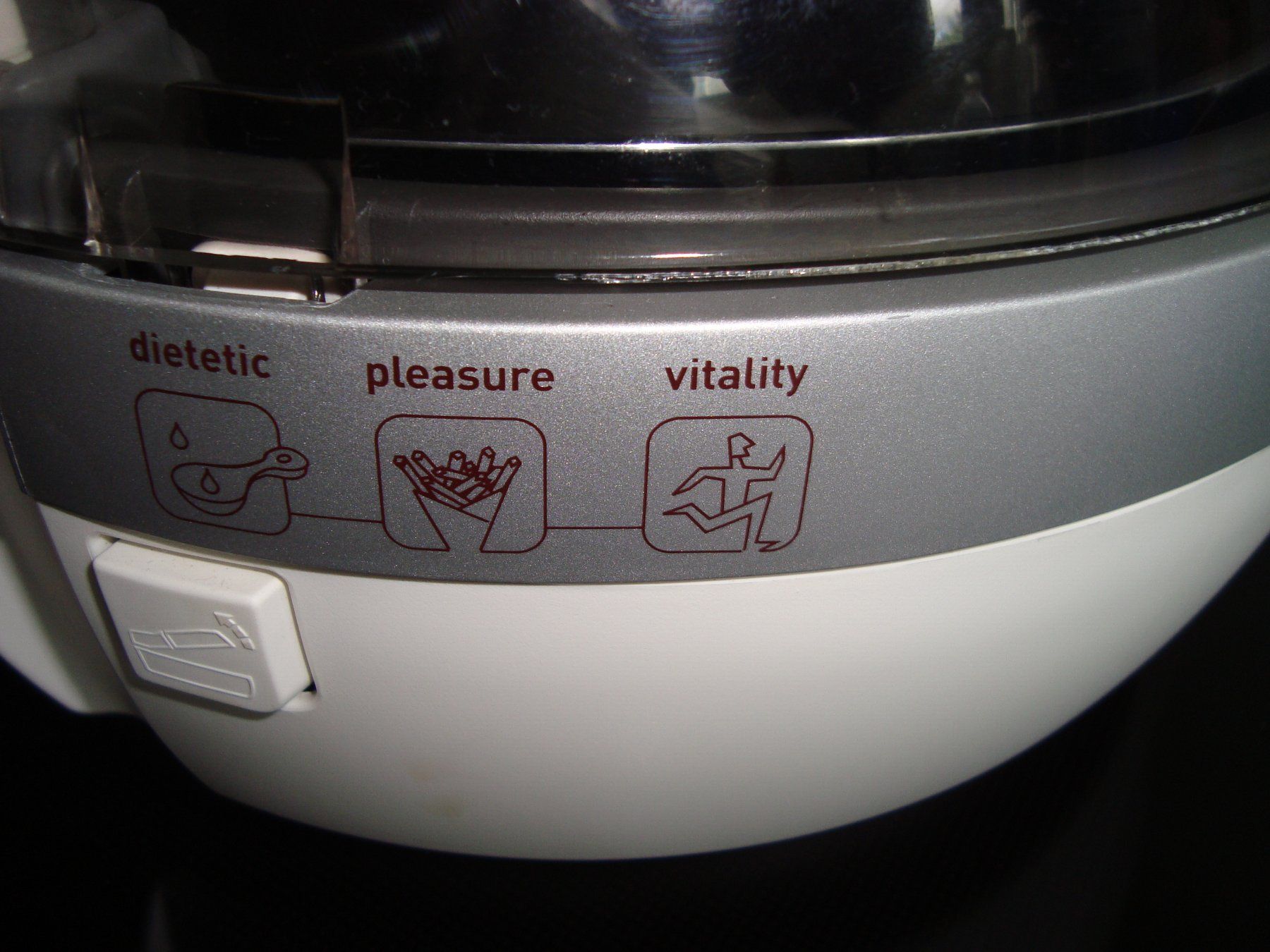 Tefal Elettrodomestici da cucina: Tefal Actifry Heissluft Fritteuse – Usato da Ehrendingen venduto da Sevilla8 7