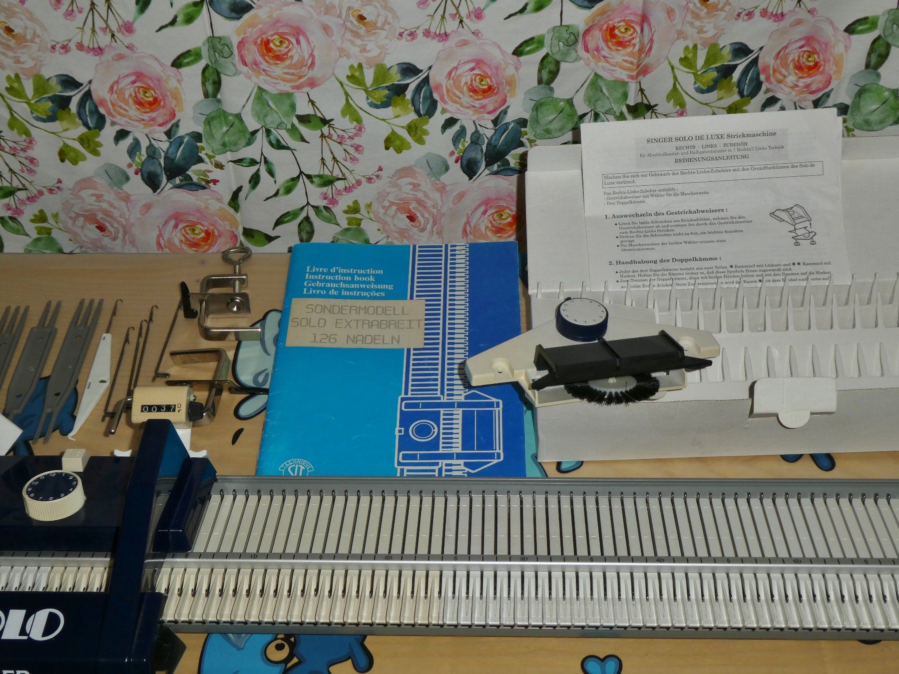 Tutte le macchine: Strickmaschine Singer Solo 126 – Usato da Siebnen venduto da Ra-la-ra-ol 8