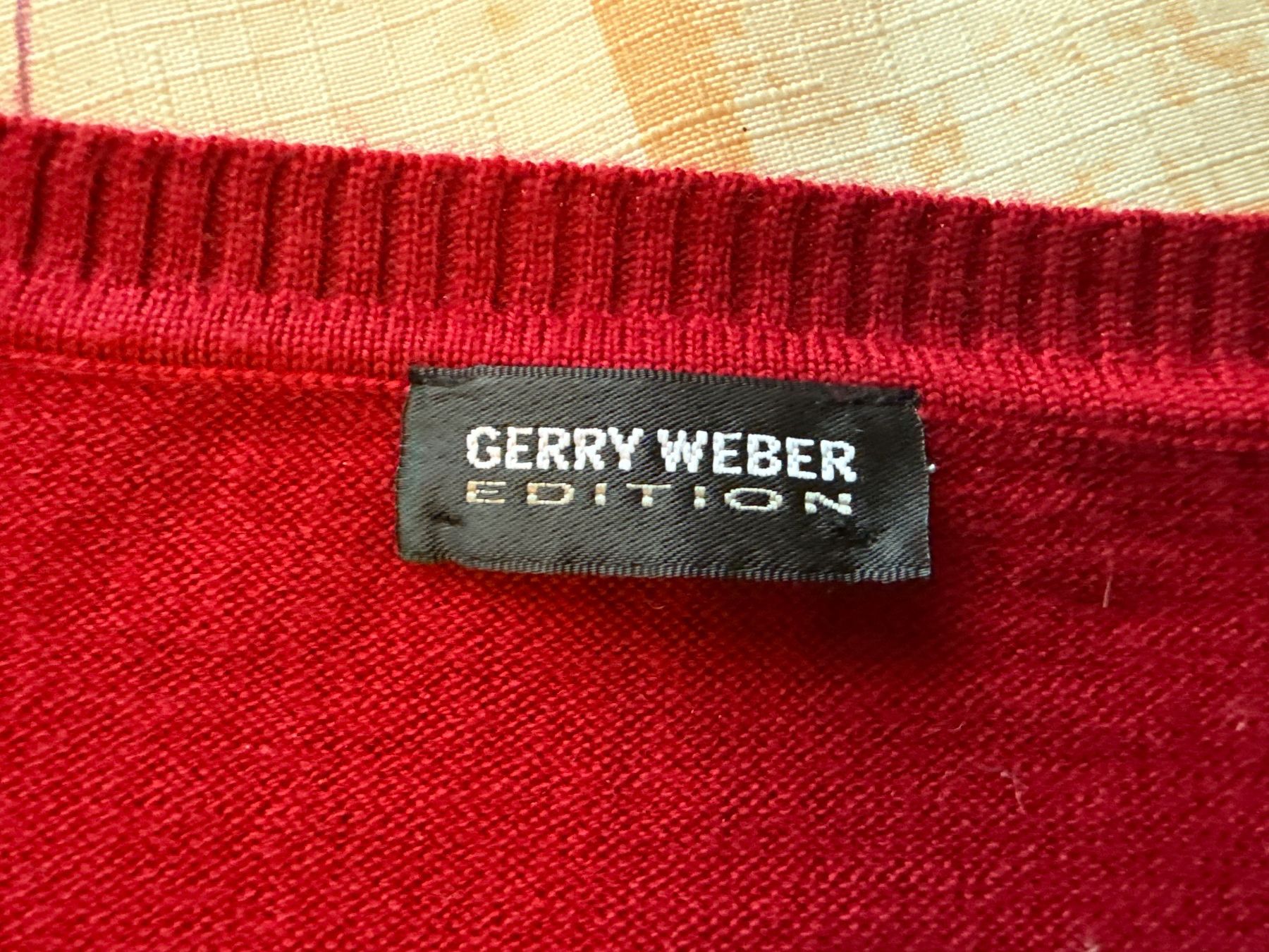 Gerry Weber Gilet & Giacche: Weste Gerry Weber Edition Weinrot Grösse 44 – Usato da Schaffhausen venduto da D-MAC 2