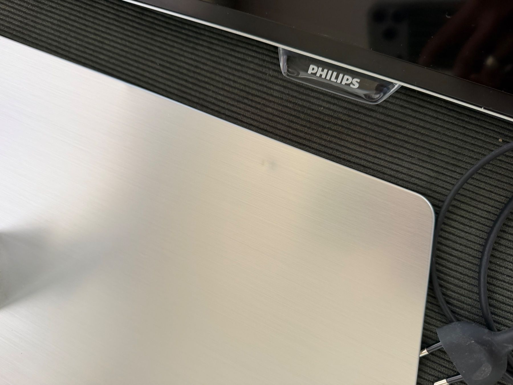 Philips Televisori: HD LED Philips Smart TV Ambilight – Usato da Zürich venduto da mico_w 6