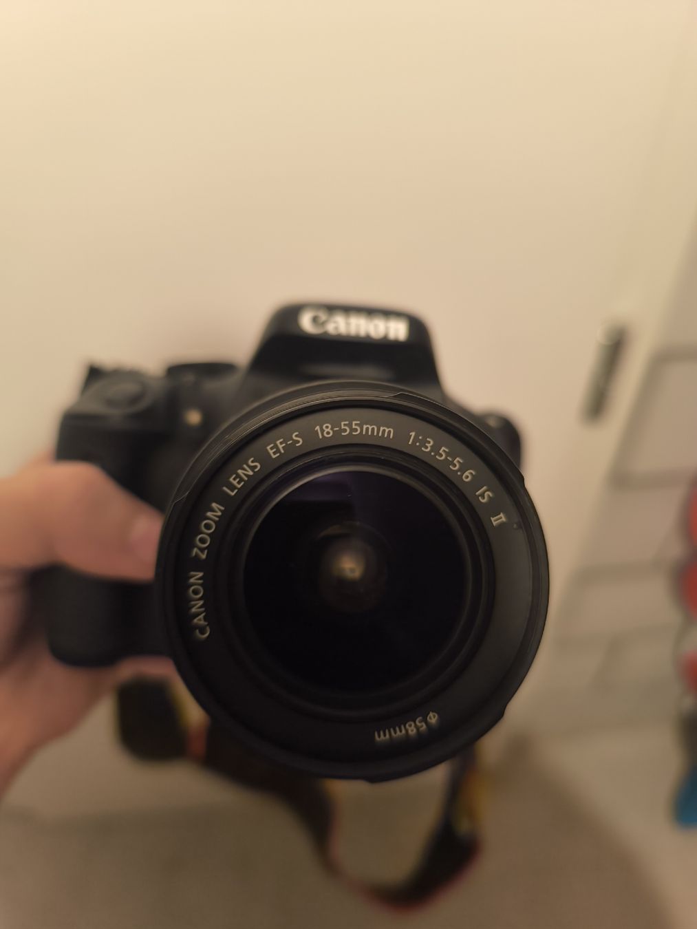 Canon Fotocamera: Canon EOS-  Spiegelreflexkamera - Top Zustand! – Usato da Toffen venduto da Larissyy 1