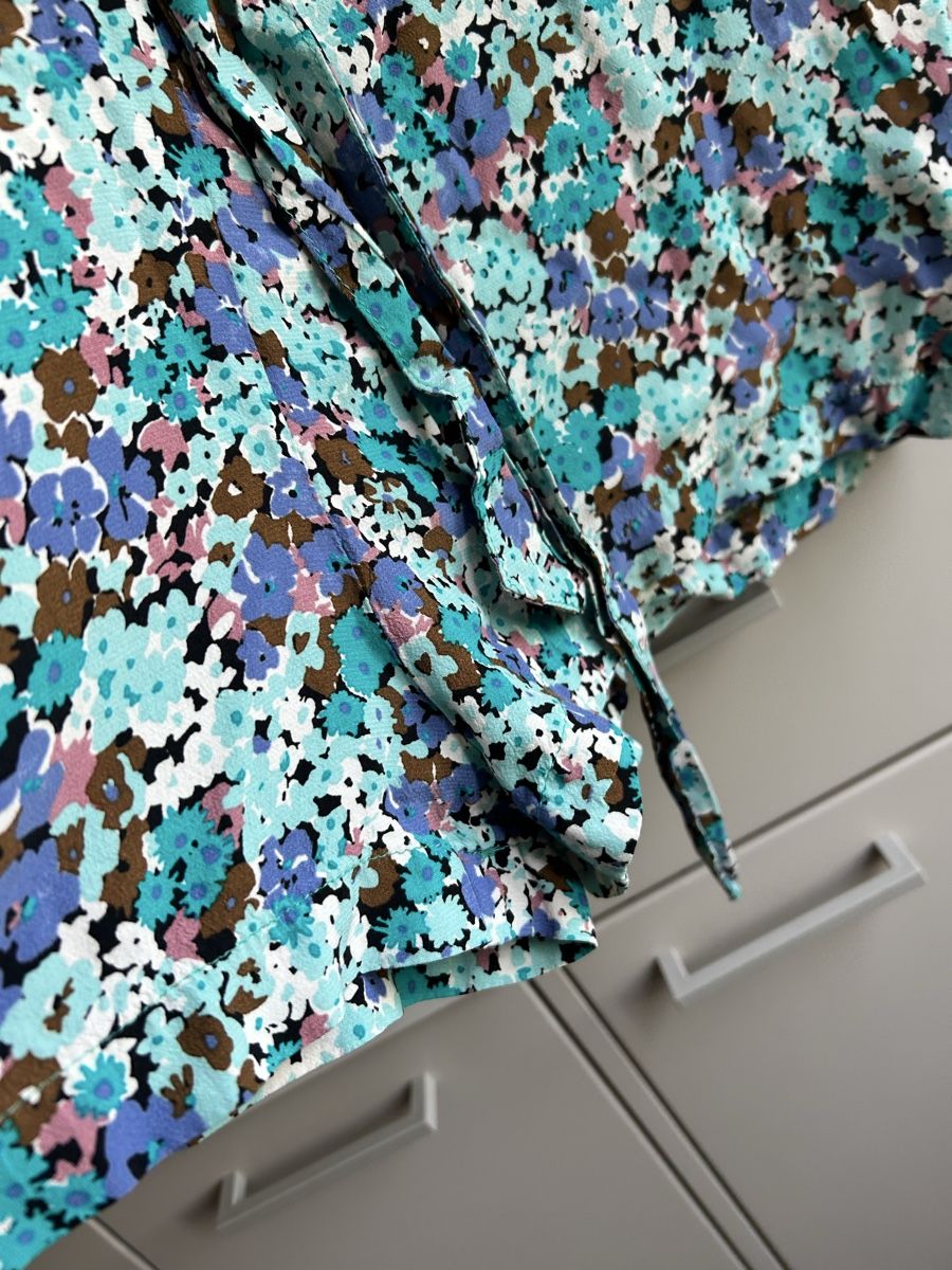 Zara Tute: zara jumpsuit gr ca L🌸 – Usato da Basel venduto da Nicetohave13 2