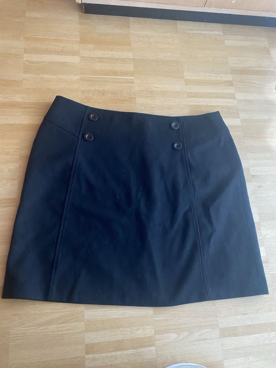 C&A Gonne: Schwarzer Rock Gr. 46 – Usato da St Gallen venduto da Berta343