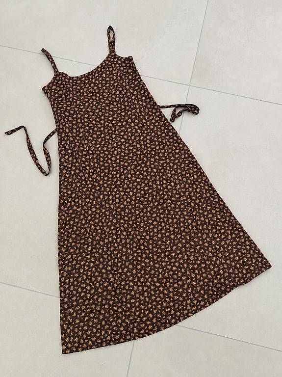 Vestiti: Midi Sommerkleid Braun Gr. XS – Usato da Merlischachen venduto da GlamGarb
