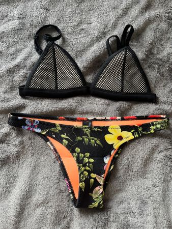 New Swimsuit new size S