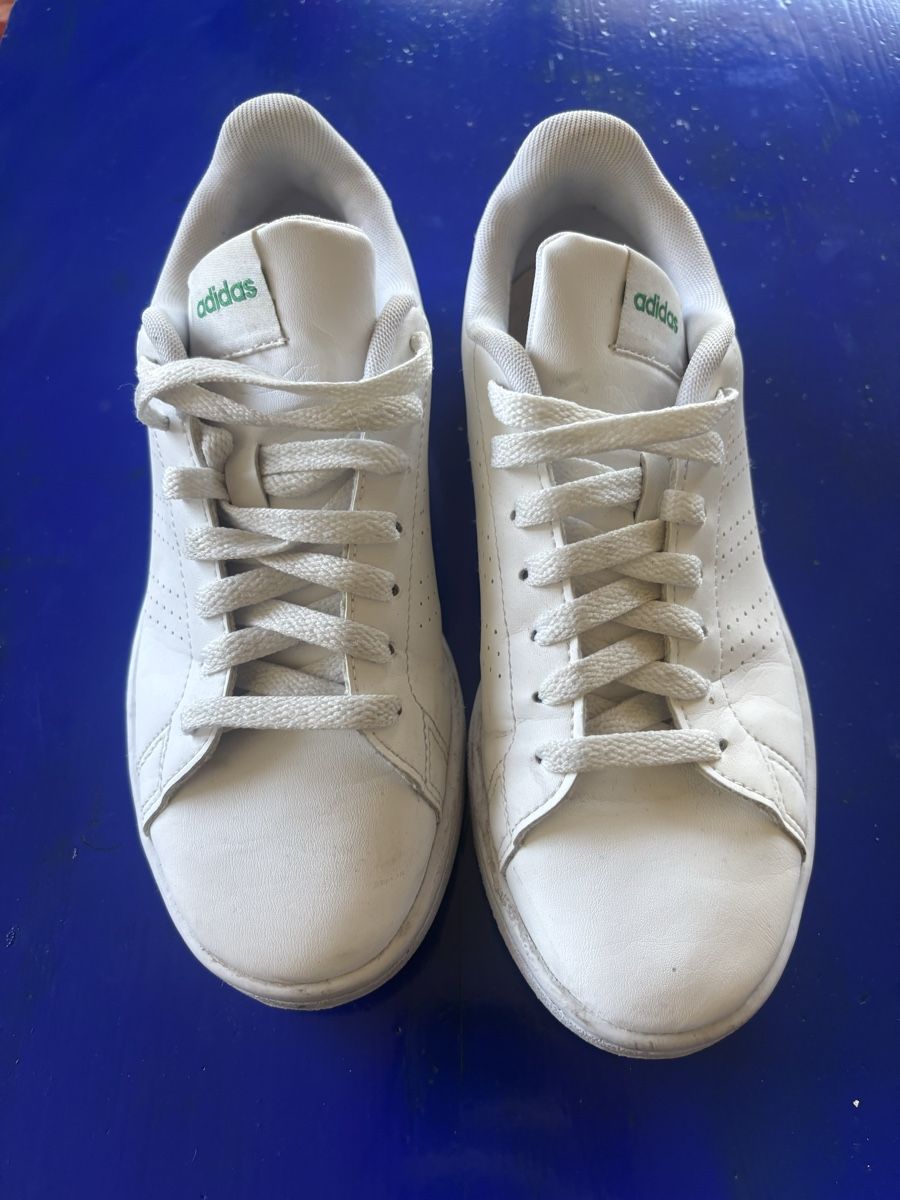 Adidas Chaussures hommes: Adidas Schuhe Gr. 38 2/3 – D'occasion à Zürich par Pat8038 2