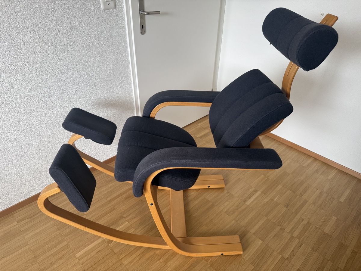 Varier Poltrone: Duo Balans Designer-Stuhl (Peter Opsvik) – Usato da Zürich venduto da jan_p7vl 1